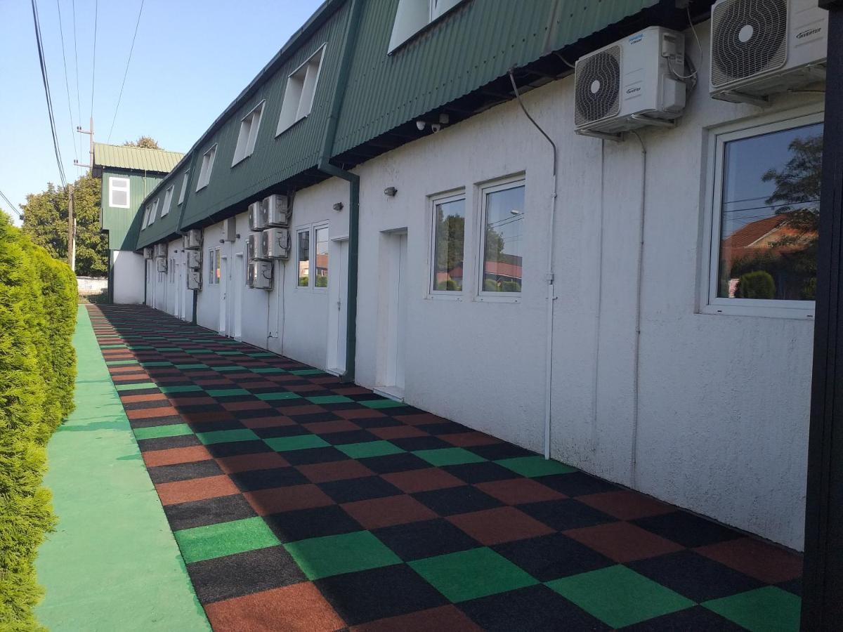 Enka Apartmani Belgrado Esterno foto