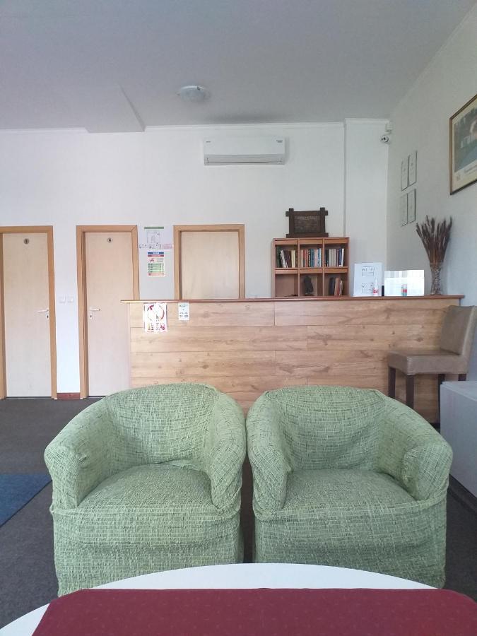 Enka Apartmani Belgrado Esterno foto