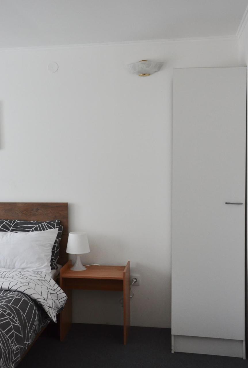 Enka Apartmani Belgrado Esterno foto